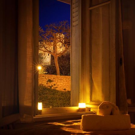 Le Pied A Terre De La Cite - Parking Au Pied De La Cite Apartment การ์กาซอน ห้อง รูปภาพ