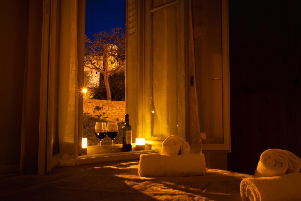 Le Pied A Terre De La Cite - Parking Au Pied De La Cite Apartment การ์กาซอน ภายนอก รูปภาพ