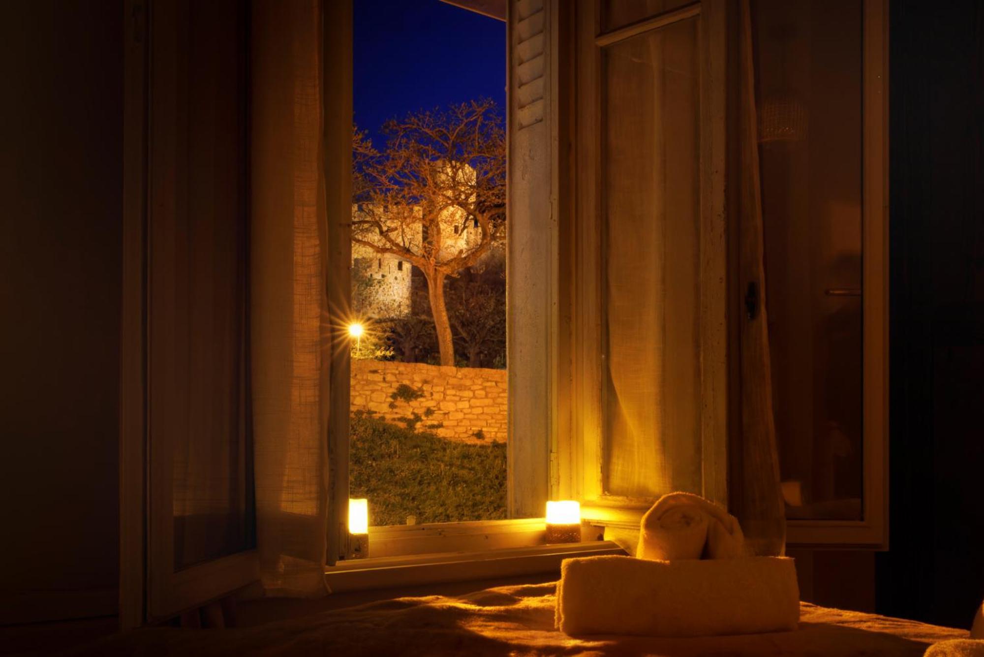 Le Pied A Terre De La Cite - Parking Au Pied De La Cite Apartment การ์กาซอน ห้อง รูปภาพ
